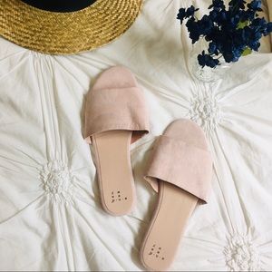 🌻☀️Blush Suede Sandals☀️